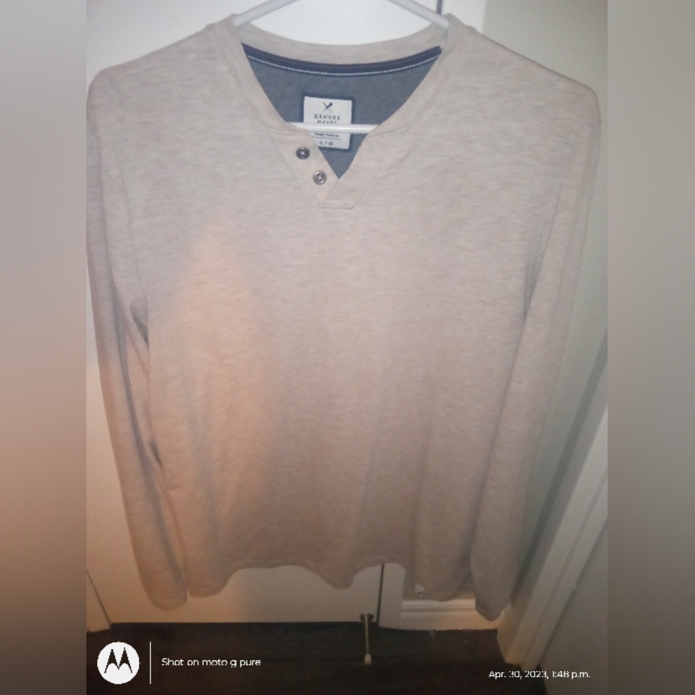 Men's Denver Hayes 2 button Henley